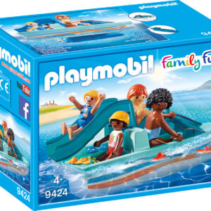 Familie Cu Hidrobicicleta