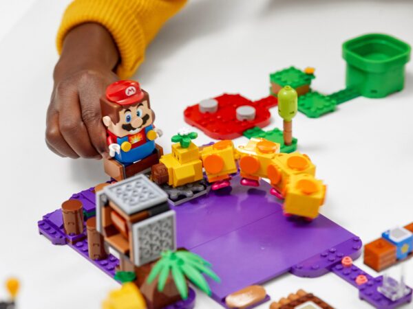 71383_alt13 Lego Super Mario 71383 - Wiggler și mlaștină otrăvitoare