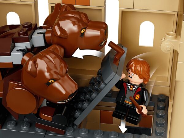 Lego Harry Potter 76387 - Castelul Hogwarts, Intalnirea cu Fluffy