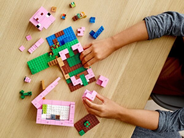 Lego Minecraft 21170 – Casa de porci