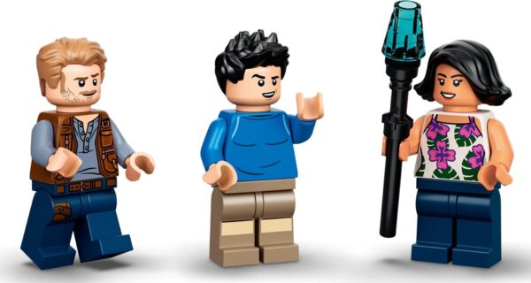 76941_alt4 LEGO Jurassic World 76941 – Urmărirea dinozaurului Carnotaurus