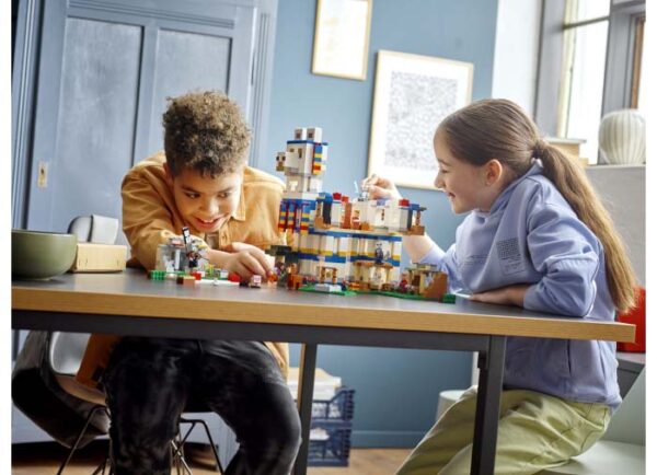 21188-lego-minecraft-5 LEGO Minecraft - Satul llamelor 21188, 1252 piese