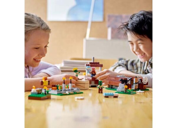 LEGO Minecraft - Satul abandonat 21190, 422 piese