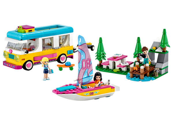 LEGO Friends - Rulota de camping si barca 41681, 487 piese