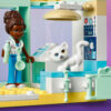 LEGO Friends - Clinica de animale 41695, 111 piese