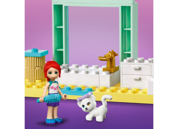 LEGO Friends - Clinica de animale 41695, 111 piese