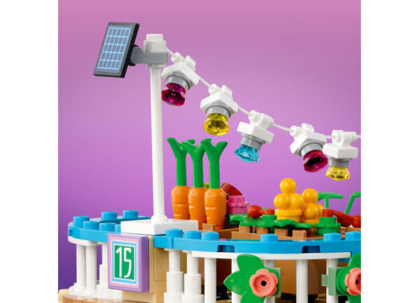 LEGO Friends - Casa pe barca 41702, 737 piese