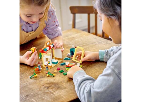 LEGO Friends - Pizzeria Heartlake City 41705, 144 piese