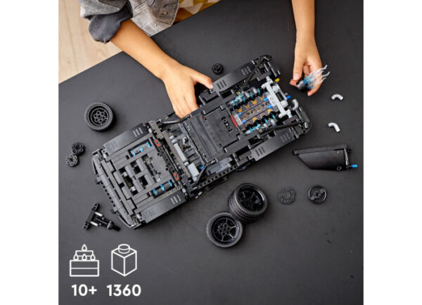 LEGO Technic - THE BATMAN - BATMOBIL 42127, 1360 piese