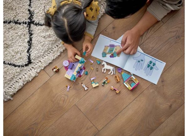 43204-lego-disney-3 LEGO Disney - Distractie la castel cu Anna si Olaf 43204, 108 piese