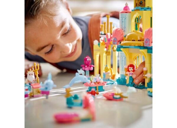 LEGO Disney - Palatul Subacvatic al lui Ariel 43207, 498 piese