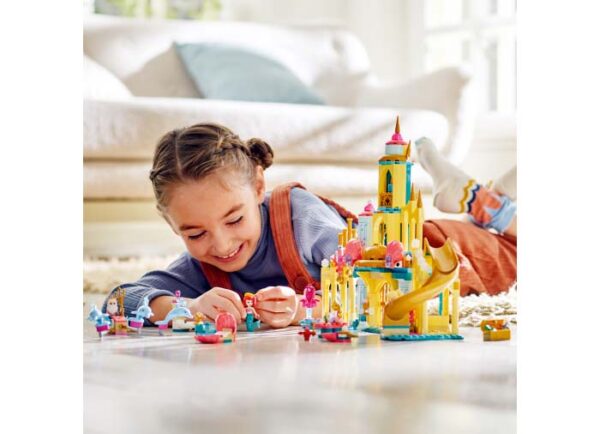 LEGO Disney - Palatul Subacvatic al lui Ariel 43207, 498 piese