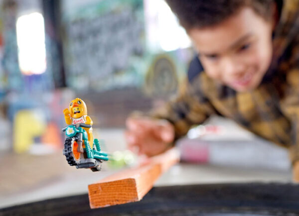 60310-lego-city-3 LEGO City - Motocicleta de cascadorii Gaina 60310, 10 piese