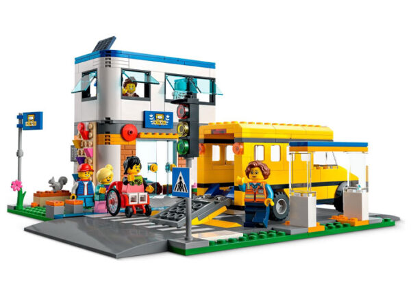 LEGO City - O zi la scoala 60329, 433 piese