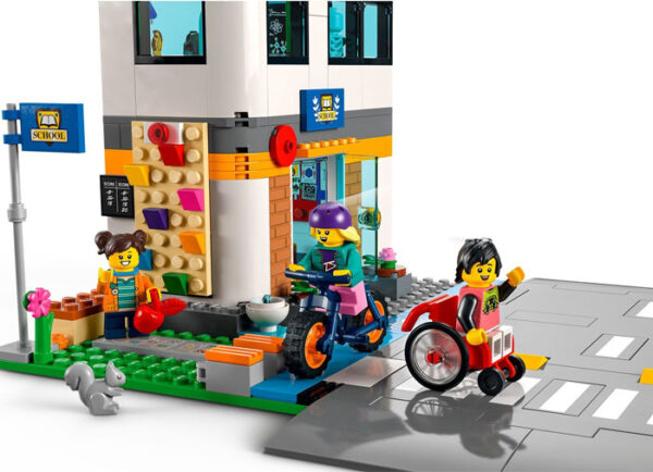 LEGO City - O zi la scoala 60329, 433 piese