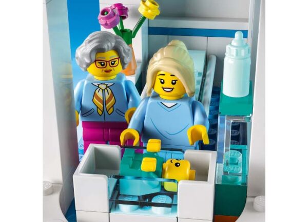 60330-lego-city-4 LEGO City - Spital 60330, 816 piese