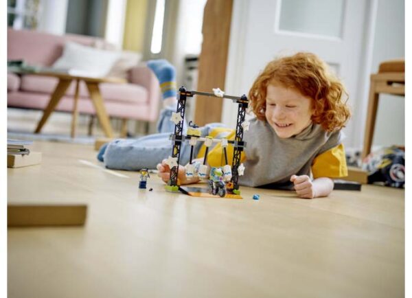 60341-lego-city-5 LEGO City - Provocarea de rasturnare 60341, 117 piese