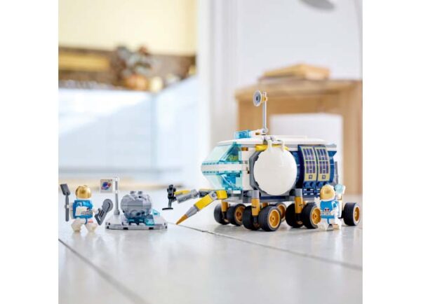 LEGO City - Vehicul Selenar 60348, 275 piese