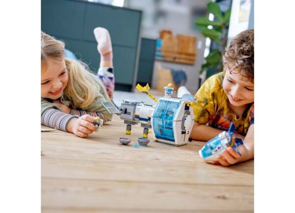 60349-lego-city-4 LEGO City - Statie Spatiala Selenara 60349, 500 piese