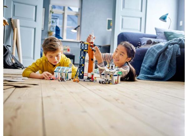 60351-lego-city-4 LEGO City - Centrul de lansare de rachete 60351, 1010 piese