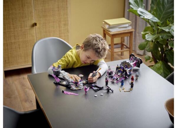 LEGO Ninjago - Templul Regelui de Cristal 71771, 703 piese