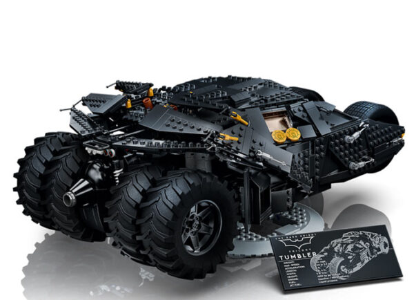 LEGO DC Super Heroes - LEGO DC Batmobil Tumbler 76240, 2049 piese