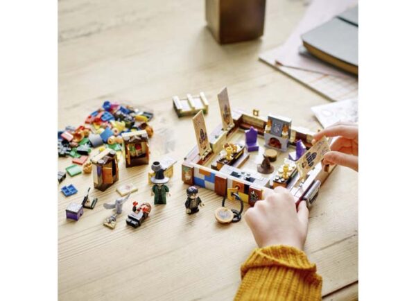 76399-lego-harry-potter-3 LEGO Harry Potter - Hogwarts: Cufarul Magic 76399, 603 piese