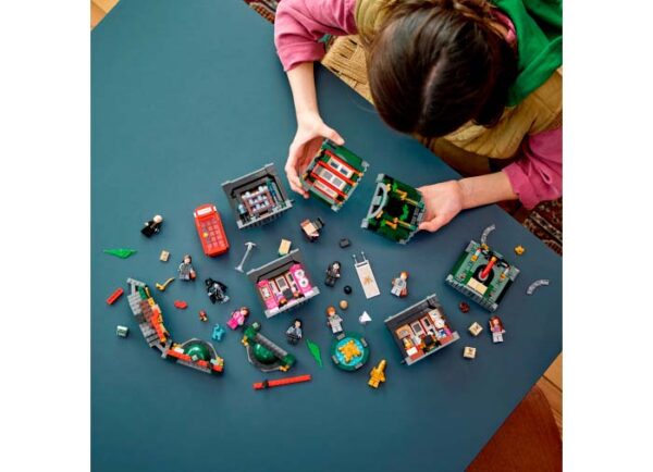 LEGO Harry Potter - Ministerul Magiei 76403, 990 piese