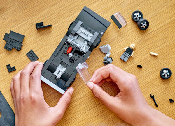 LEGO® Speed Champions - Dodge Charger R/T 1970 Furios si iute 76912, 345 piese