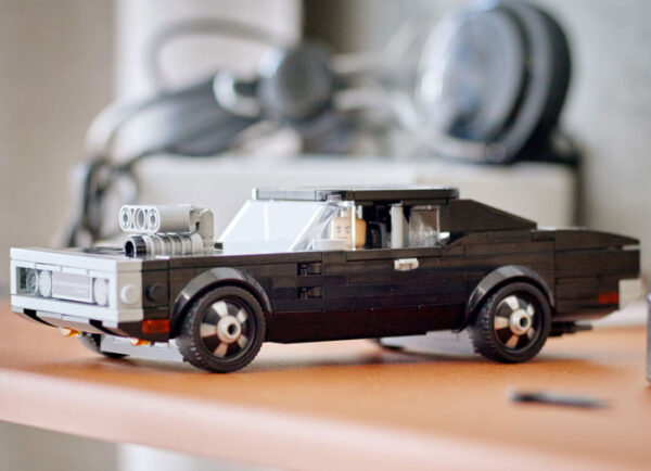 LEGO® Speed Champions - Dodge Charger R/T 1970 Furios si iute 76912, 345 piese