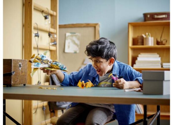 71770-lego-ninjago-5 LEGO Ninjago - Avionul Dragon de Aur al lui Zane 71770, 258 piese