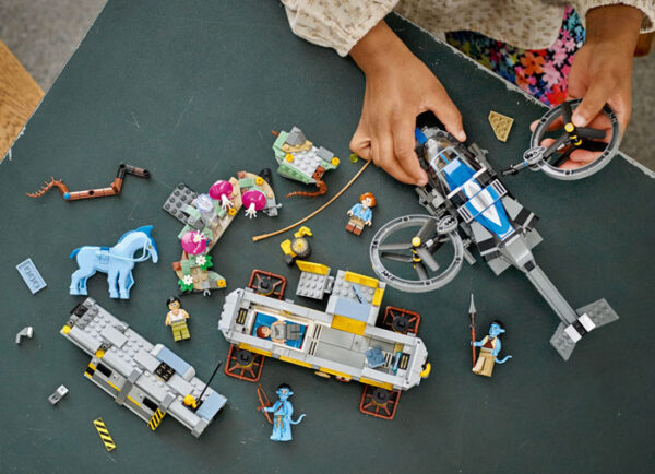 75573-lego-avatar-3 LEGO Disney - Muntii plutitori: Zona 26 si RDA Samson 75573, 887 piese