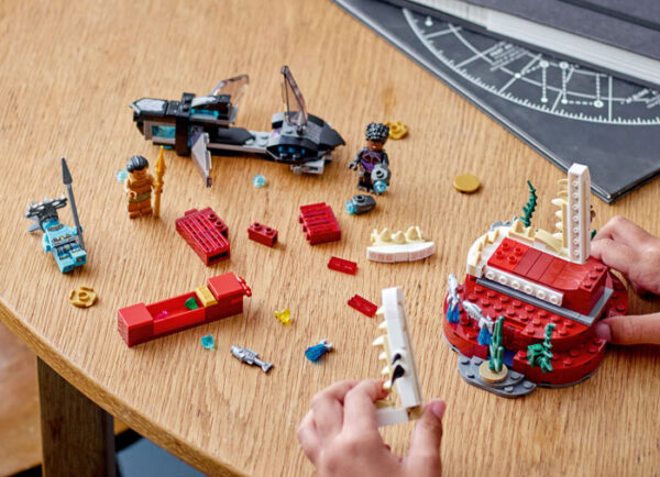 76213-lego-marvel-super-heroes-3 LEGO Marvel Super Heroes - Tronul regelui Namor 76213, 355 piese