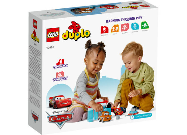 LEGO DUPLO - Distractie la spalatorie cu Lightning McQueen si Mater 10996, 29 piese