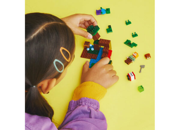 LEGO Minecraft - Aventura din mlastina 21240, 65 piese