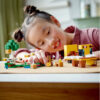 LEGO Minecraft - Casuta albinelor 21241, 254 piese