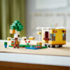 LEGO Minecraft - Casuta albinelor 21241, 254 piese