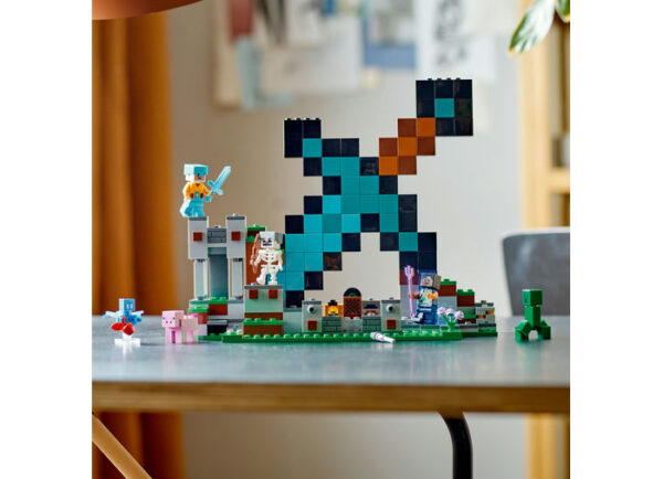 LEGO Minecraft - Avanpostul sabiei 21244, 427 piese