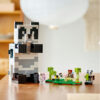 LEGO Minecraft - Adapostul ursilor panda 21245, 553 piese