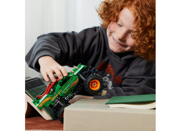 LEGO Technic - Monster Jam Dragon 42149, 217 piese