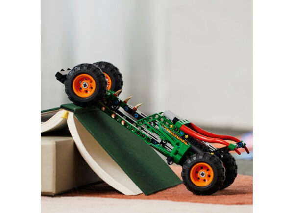 LEGO Technic - Monster Jam Dragon 42149, 217 piese