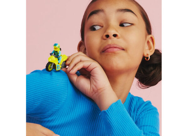 LEGO City - Motocicleta cibernetica de cascadorii 60358, 13 piese