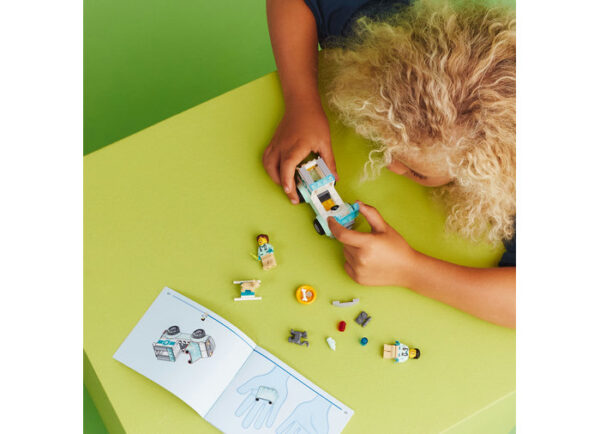 LEGO City - Ambulanta veterinara 60382, 58 piese
