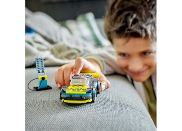 LEGO City - Masina sport electrica 60383, 95 piese