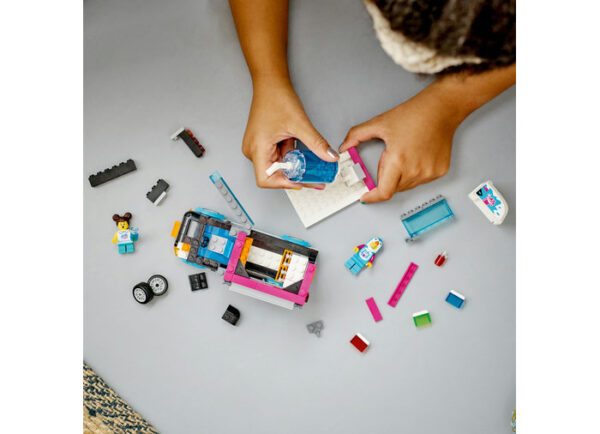 LEGO City - Camioneta-pinguin 60384, 194 piese