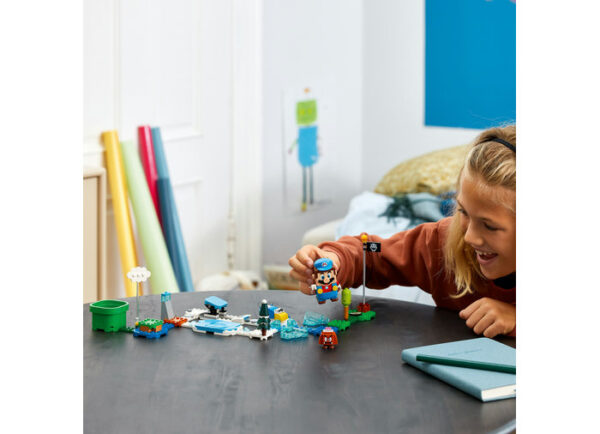 LEGO Super Mario - Set de extindere - Costum Mario Crio si Lumea Glaciara 71415, 105 piese