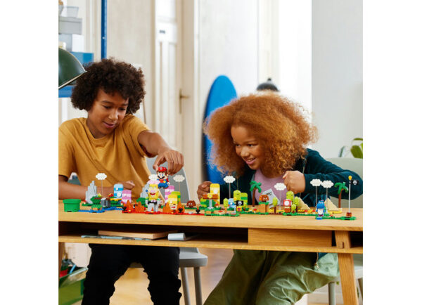 71418-lego-super-mario-4 LEGO Super Mario - Kit creativ 71418, 588 piese