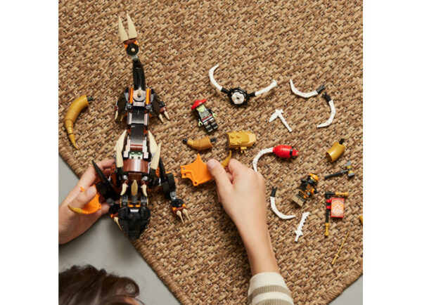 LEGO Ninjago - Dragonul de pamant EVO al lui Cole 71782, 285 piese