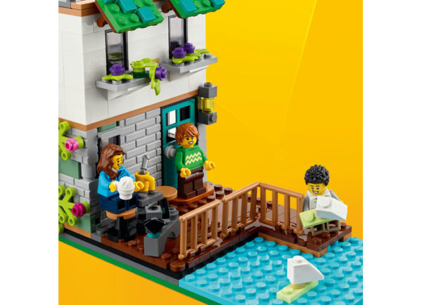 LEGO Creator - Casa primitoare 31139, 808 piese