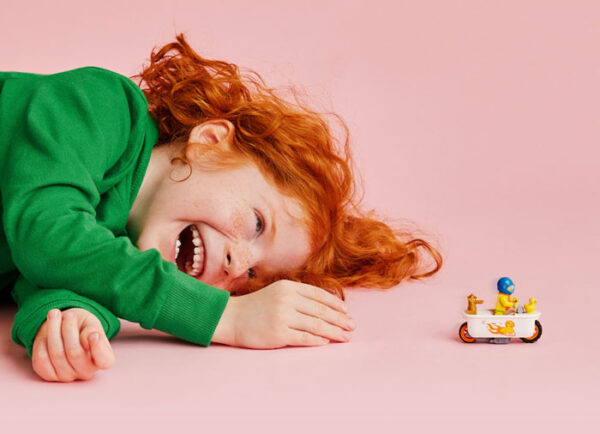 60333-lego-city-5 LEGO City - Motocicleta de cascadorii cu cada 60333, 118 piese